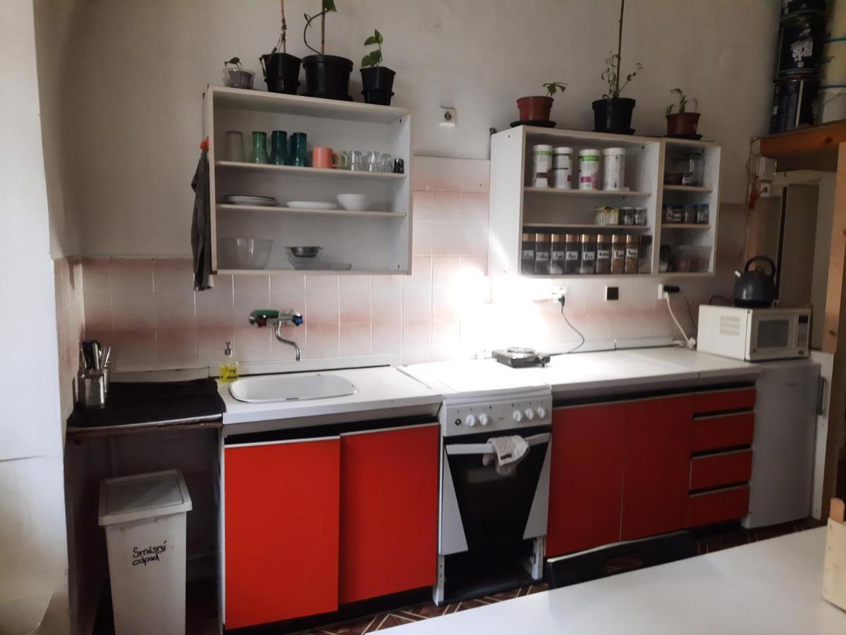 Downtown Prague Minimalistic Room In Flatshare Exterior photo